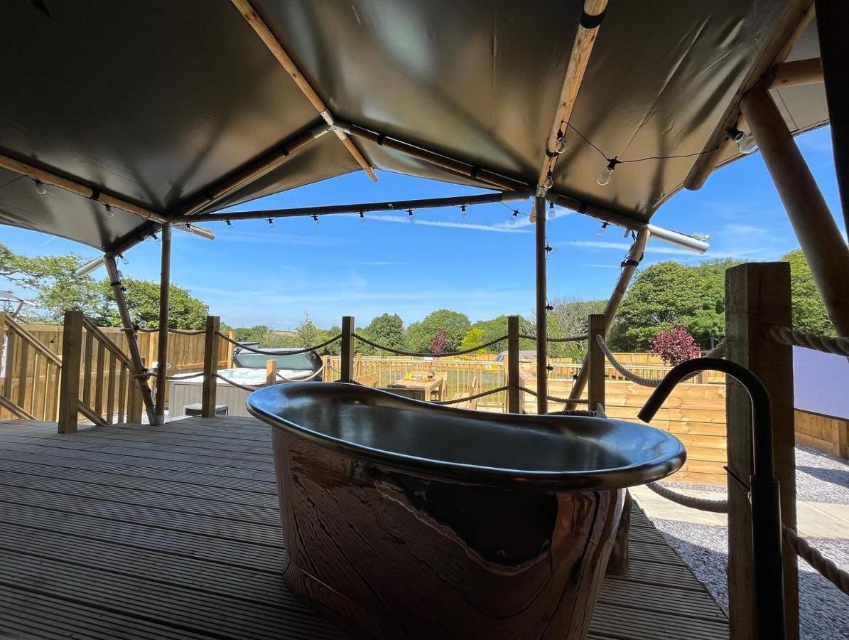 Jungle Book Safari Tent Тенбі Екстер'єр фото