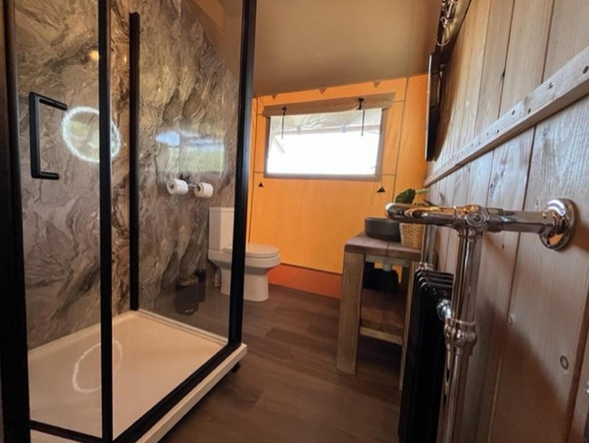 Jungle Book Safari Tent Тенбі Номер фото